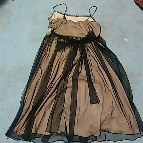 Formal dress - Picture 2 of 3