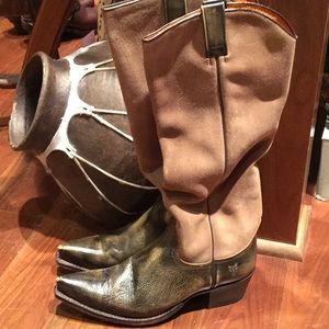 🎉Frye 2-Tone Cowboy Boot - Host Pick!🎉