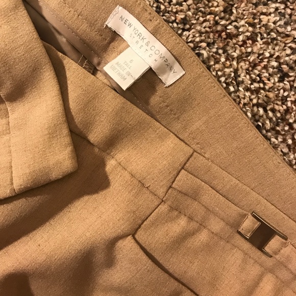 Tan dress pants/slacks. Size 6 tall - Picture 3 of 3