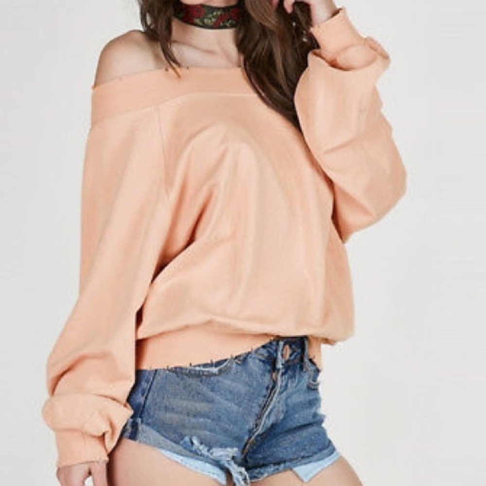 Off the shoulder relaxed - Picture 3 of 4