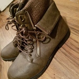 Fall Ankle boots!!! NWOT!