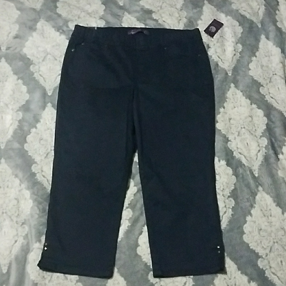 Gloria Vanderbuilt capris