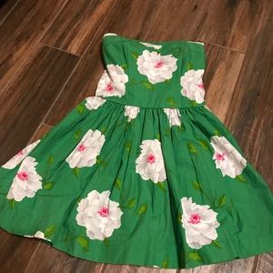 👗 Abercrombie Strapless sundress
