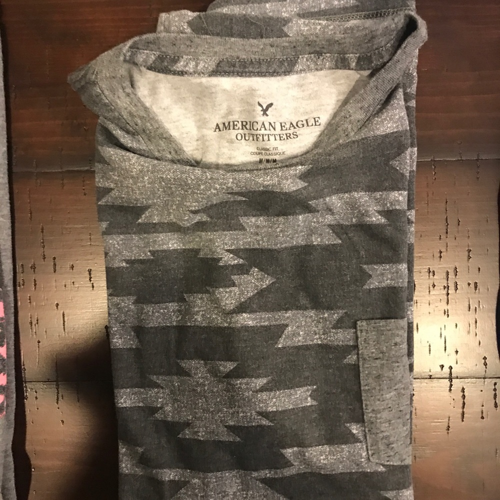 AEO t shirts very light use