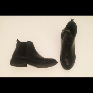 Forever 21 Black Ankle Boots Size 7 1/2