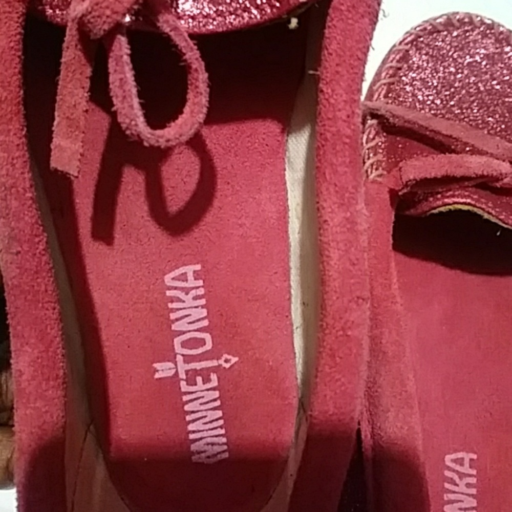 Girls MINNETONKA shoes - Picture 4 of 5
