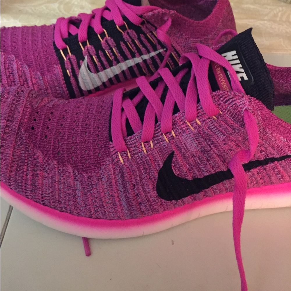 Nike Free Run Fly Knot running shoes