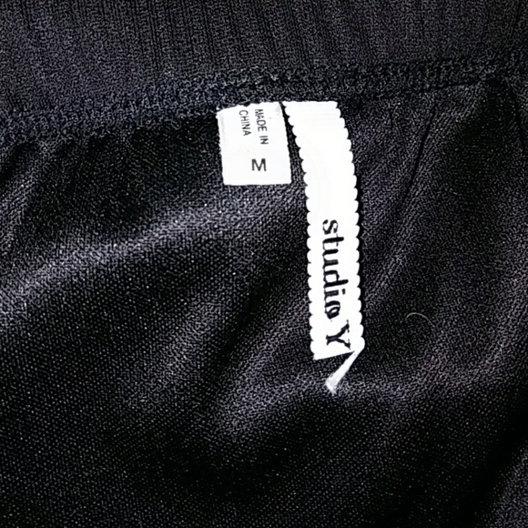 Black dress worn 2 times good condition - Picture 3 of 3