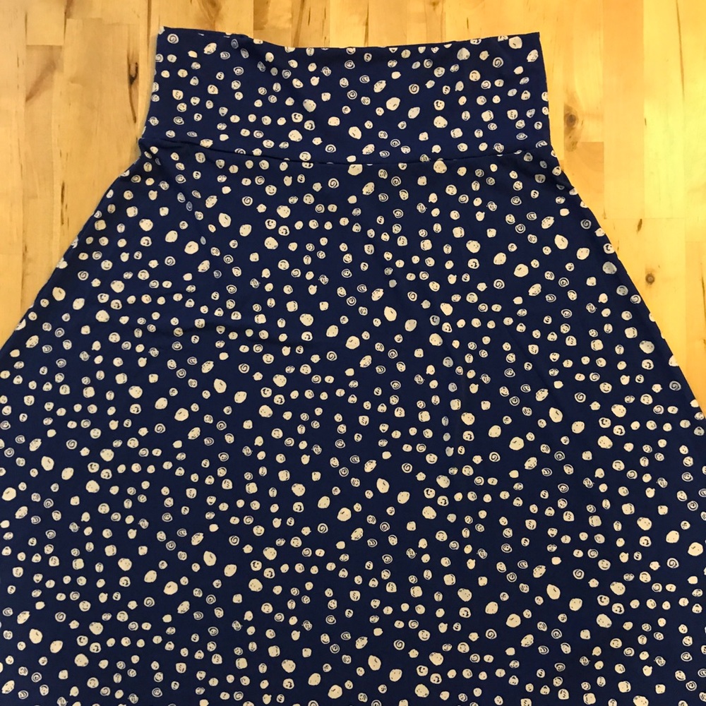 🦄NWOT Blue  White Polka Dot Azure Lularoe🦄