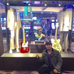 Meet your Posher, Oli