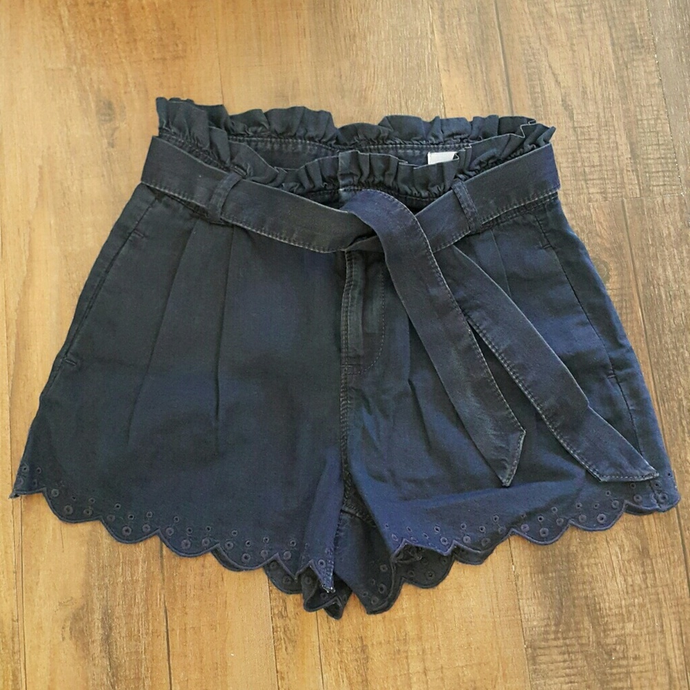 Girls Scallop Navy Tie Waist Shorts