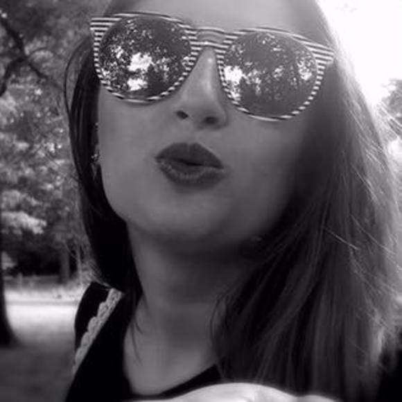 Meet your Posher, Maddie - Picture 1 of 1