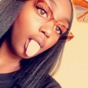 Meet your Posher, Tay