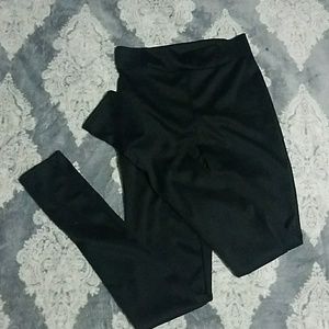 All black leggings