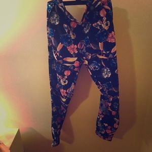 Loose Fit Floral Pants Forever 21