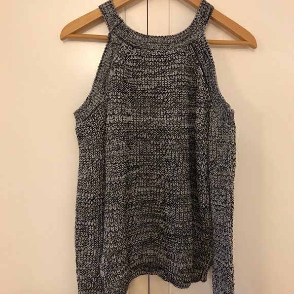 •LAST ONE• Grey Marled Cold Shoulder Sweater - Picture 8 of 8