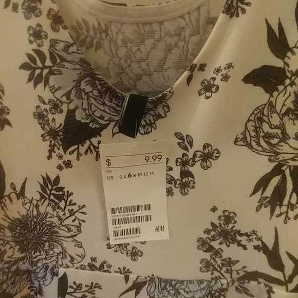 ⏩NWT⏪ h&m floral skater dress - Picture 2 of 2