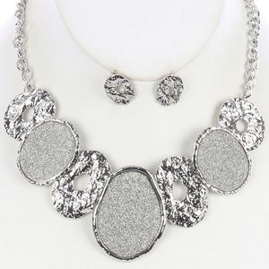 Necklace Set w Earrings