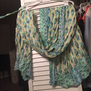 Scarf blue and green and yellow details new