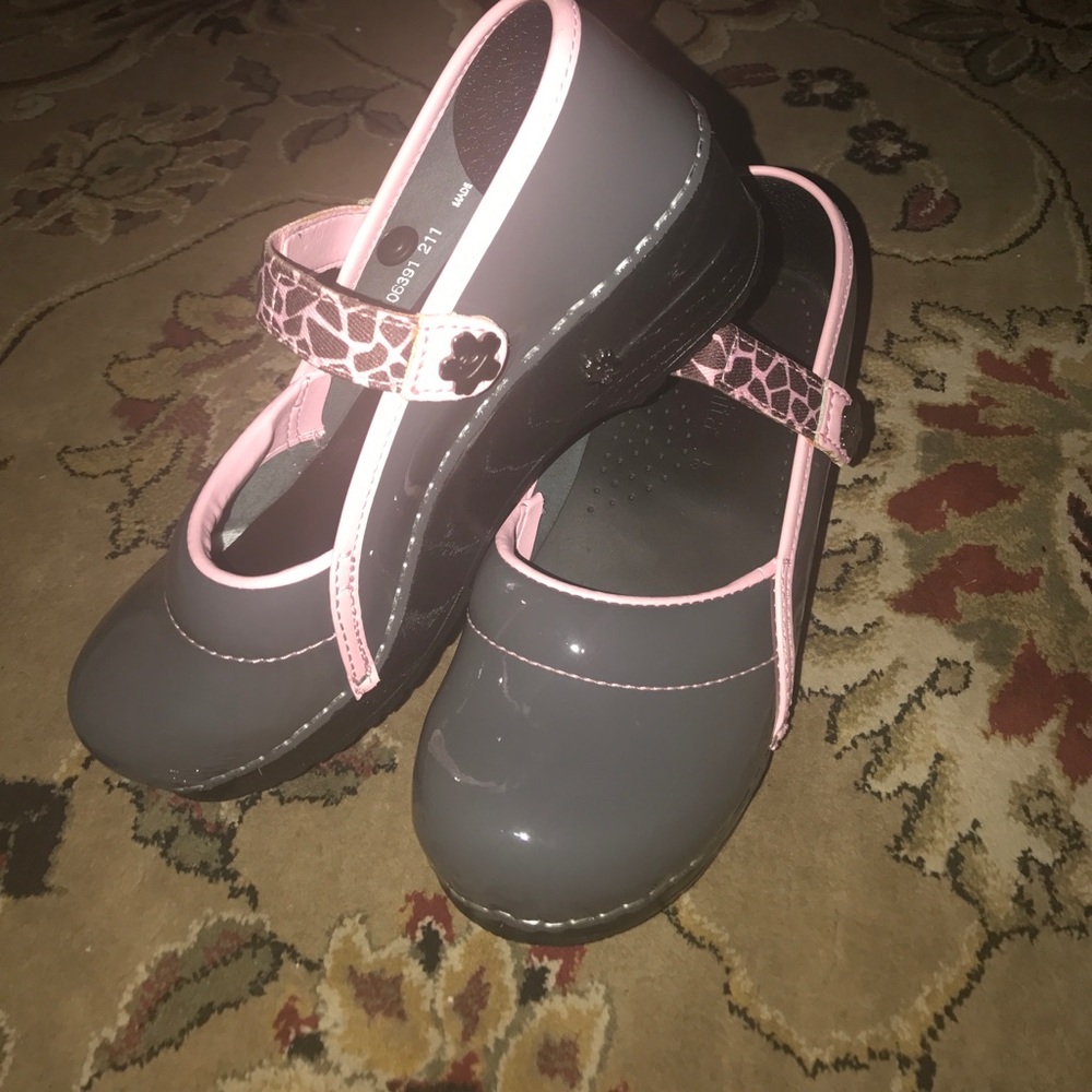 Like Dansko clogs, 37.