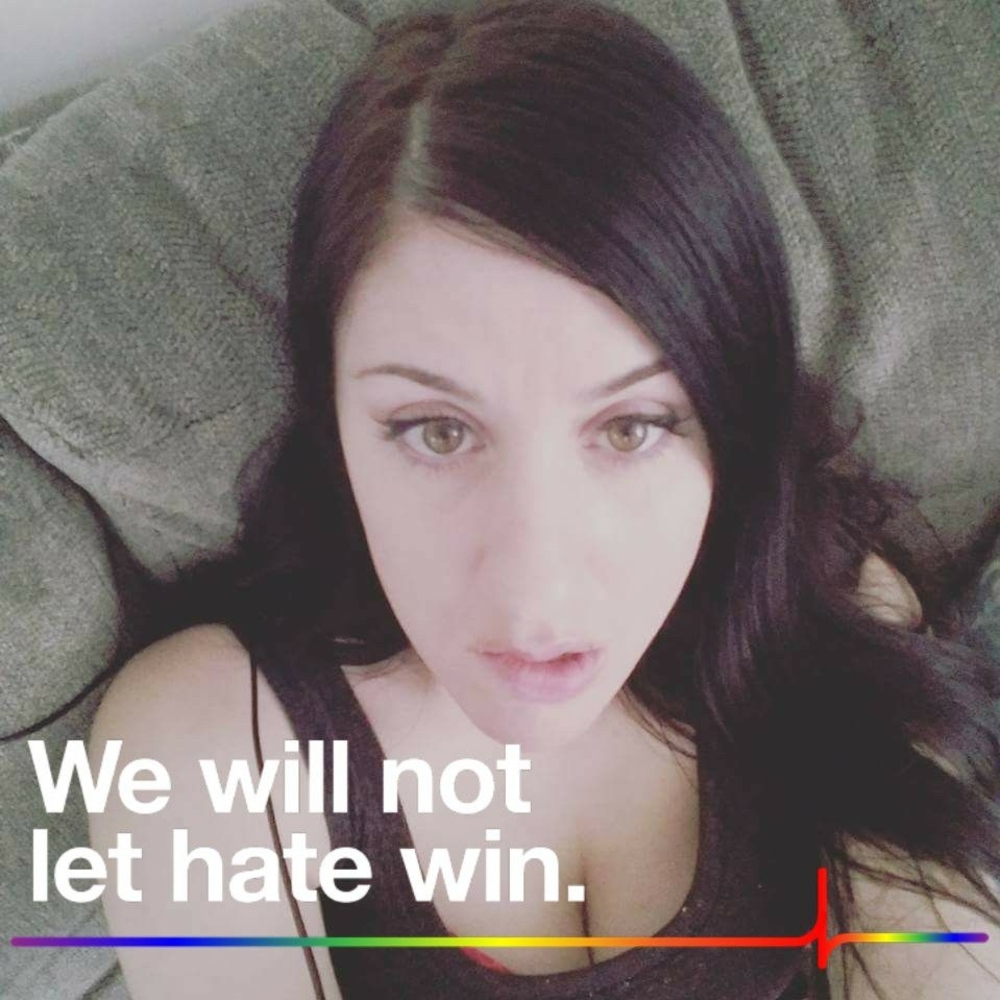 Meet your Posher, Dina