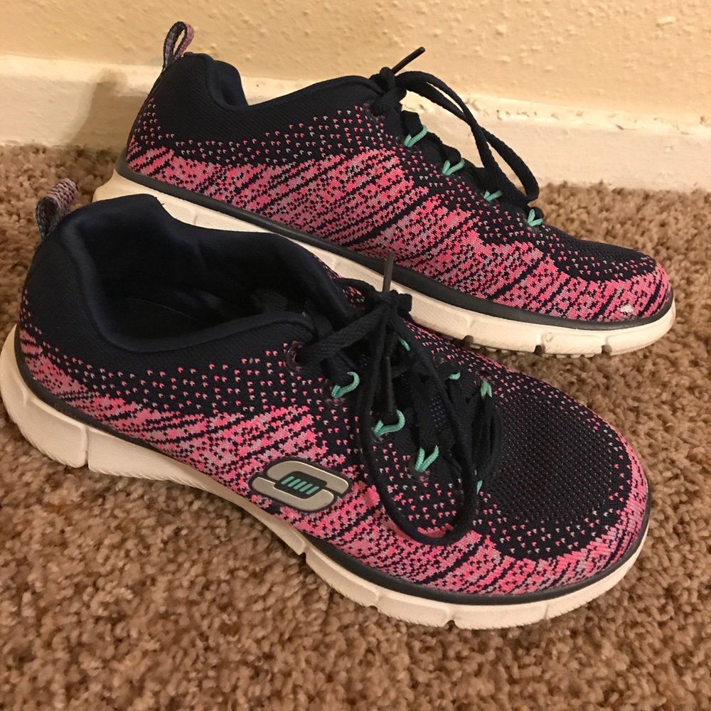 SKECHERS RUNNING SHOEZ