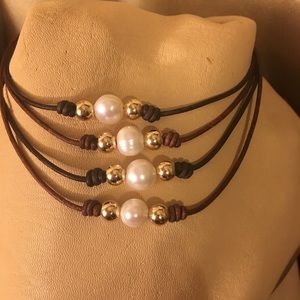 Single pearl choker with 14k gold filled beads