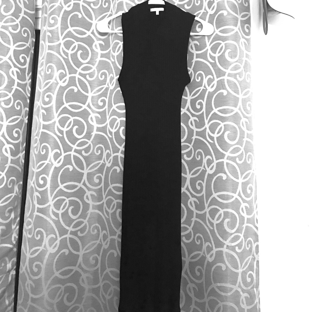 Open back body con dress