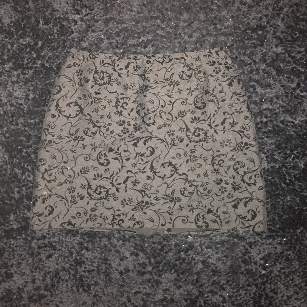 Italian black velvet mini-skirt :)