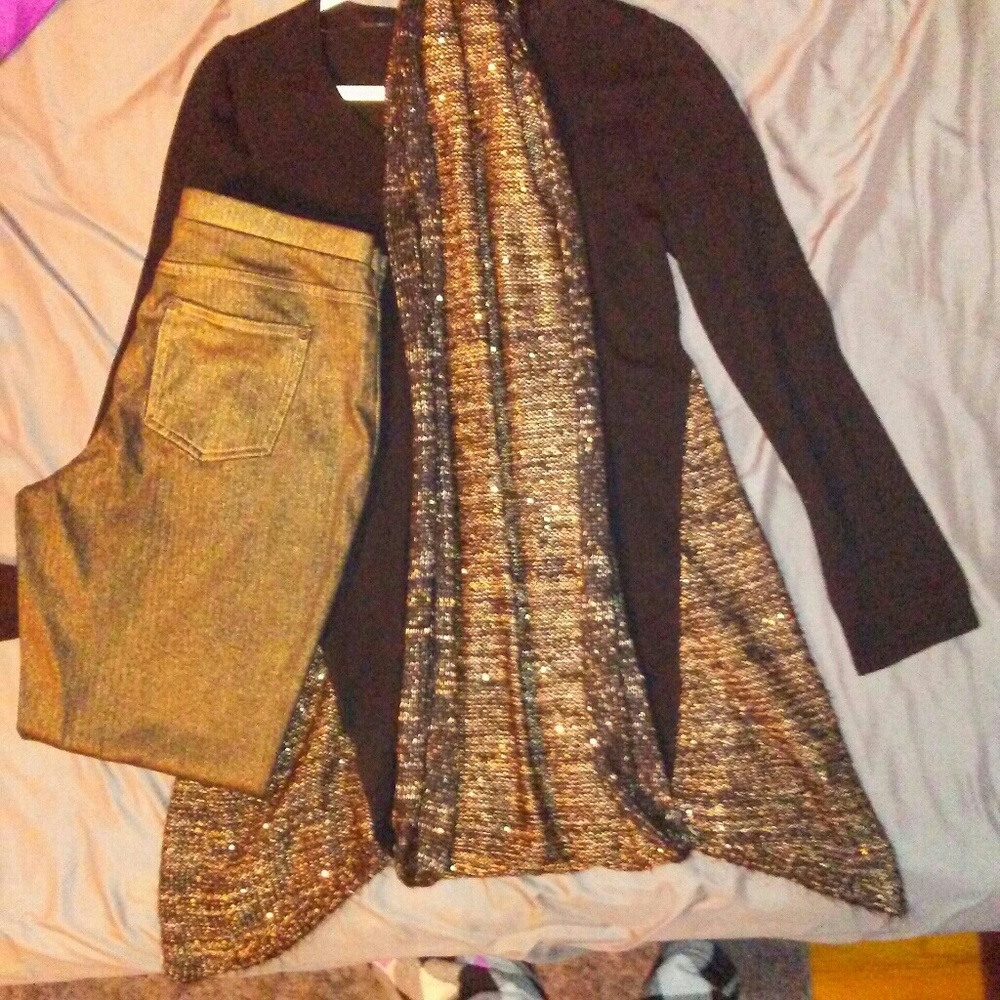 Outfit-Gold & Black