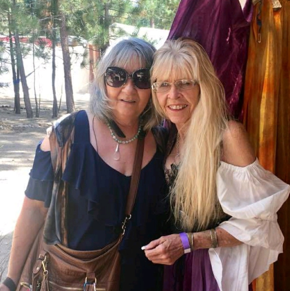 Meet your Posher, Yvette