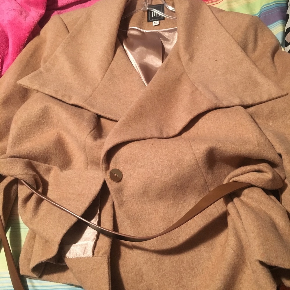 The limited luxe short wool coat