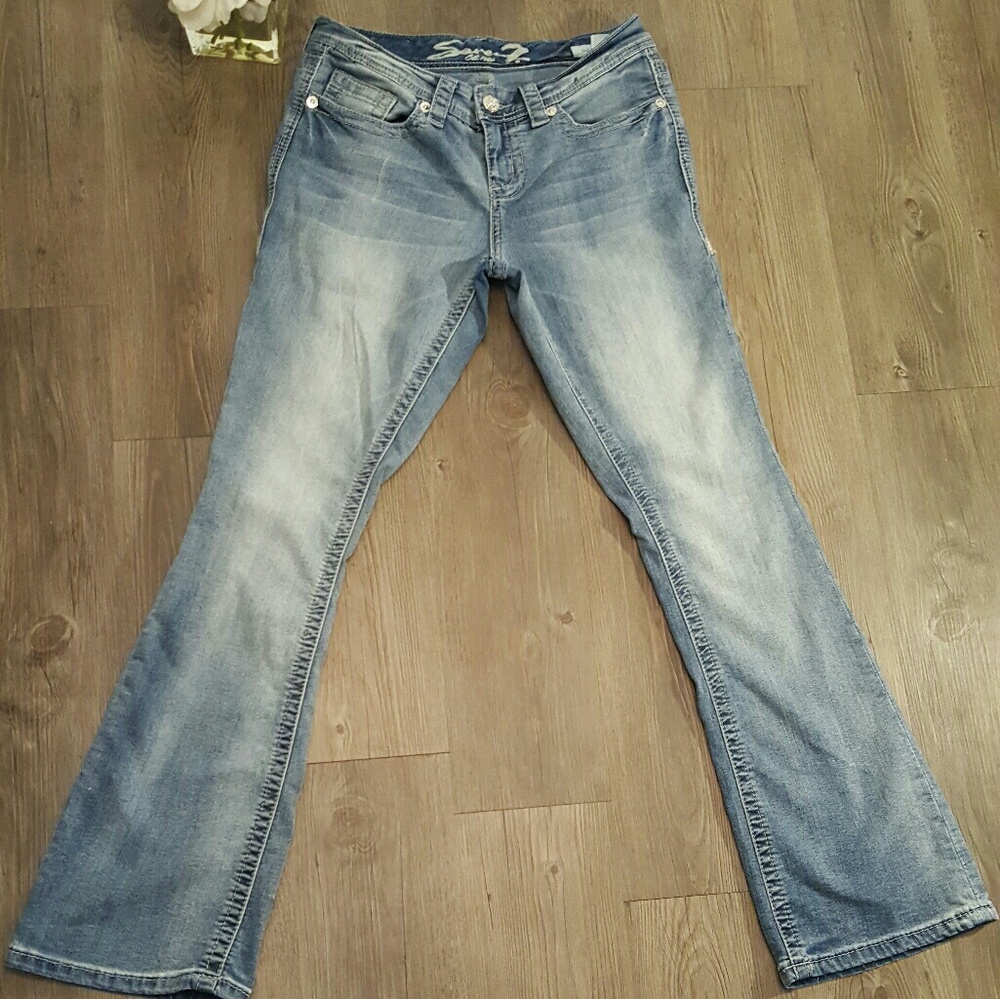 Jeans