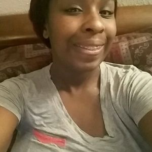 Meet your Posher, Lowanda