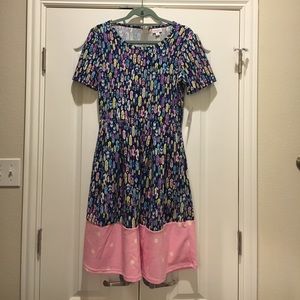 LuLaRoe Feather print/polka dot tipped Amelia sz L