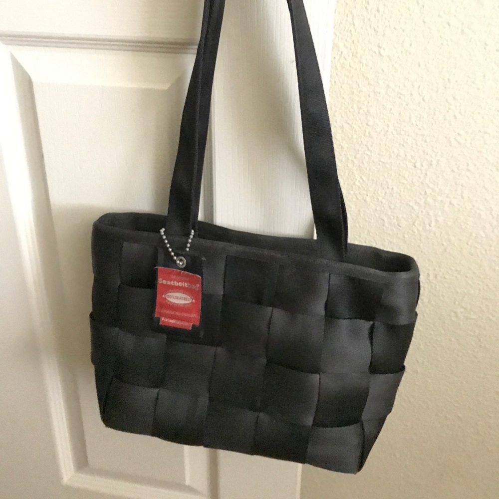 Harvey's Black Seatbelt Shoulder Bag