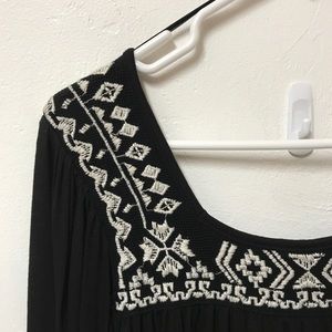 Black and white joe boxer 3/4 sleeve shirt