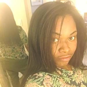 Meet your Posher, Leslie