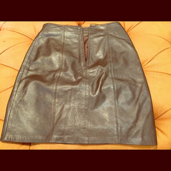 Leather skirt - Picture 1 of 3