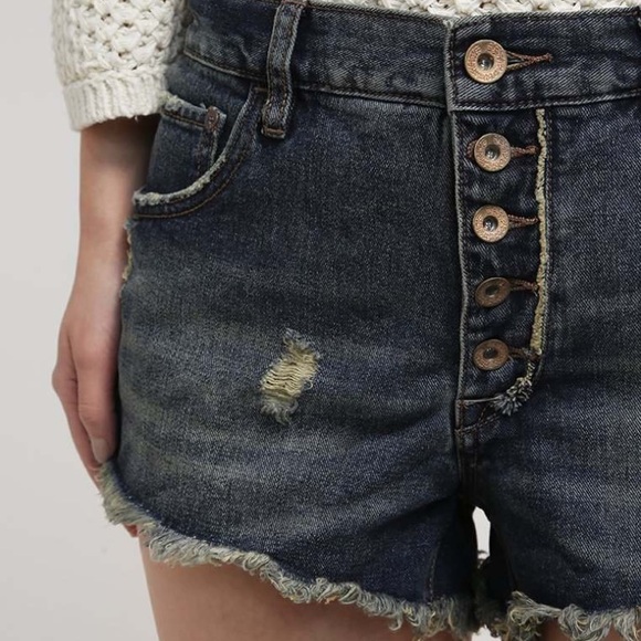 Free People Pants - 🆕 Free People cutoff denim shorts size 29