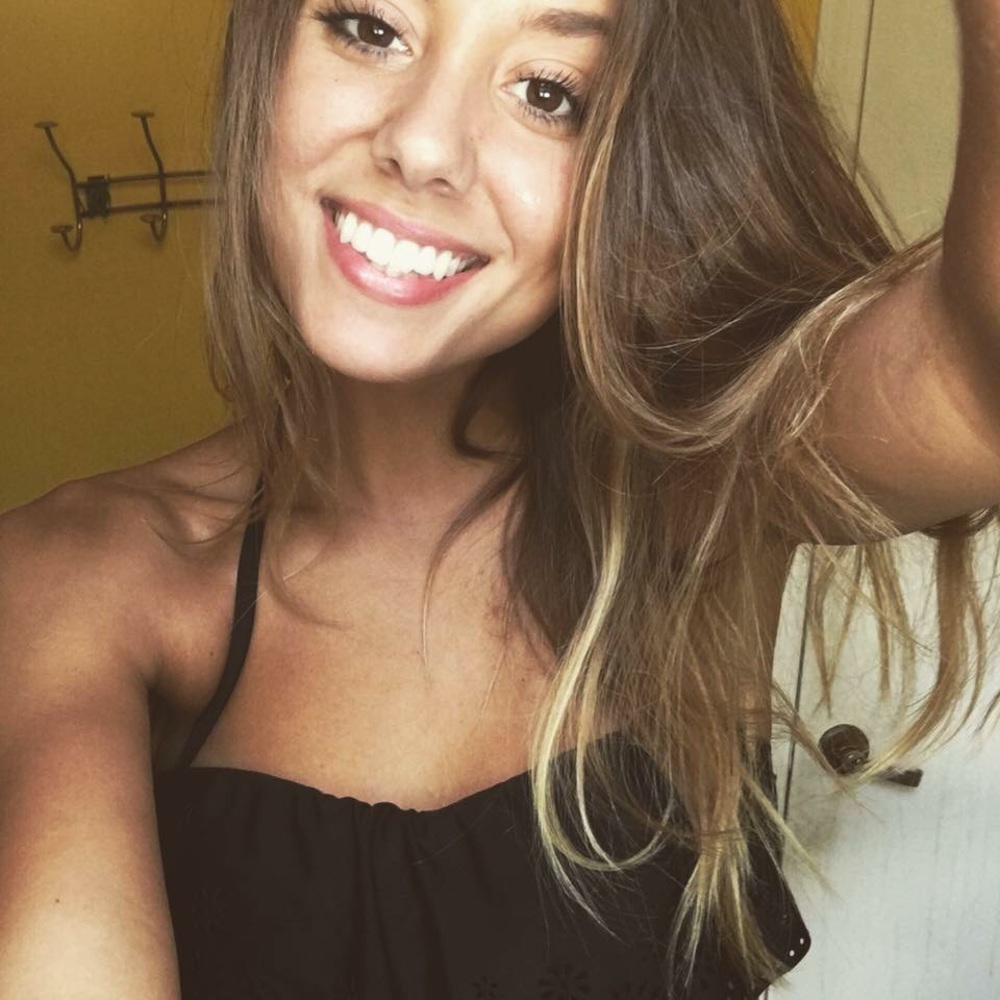 Meet your Posher, Abigail