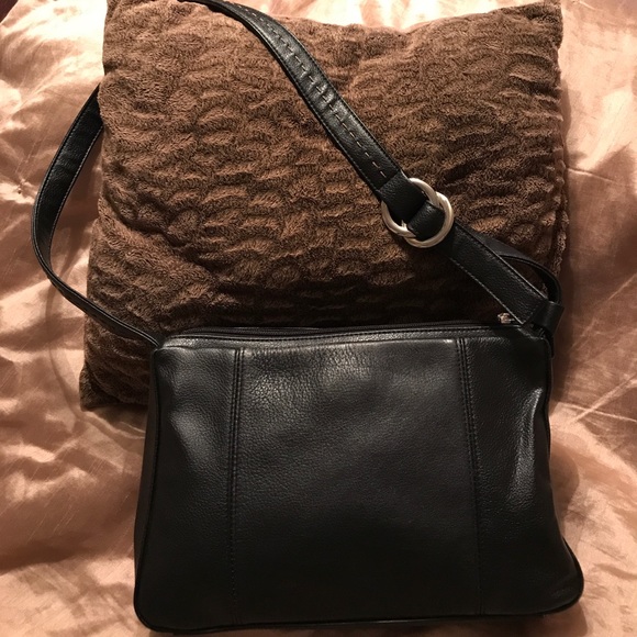 Aurielle Handbags - 🔥FINAL🔥Aurielle Black leather purse