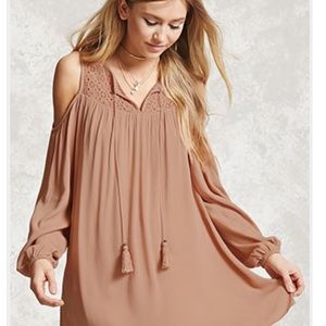 Open shoulder medallion crochet swing dress