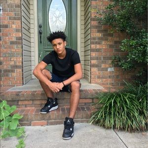 Meet your Posher, Corey