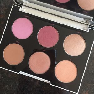 LE Urban Decay blush palette