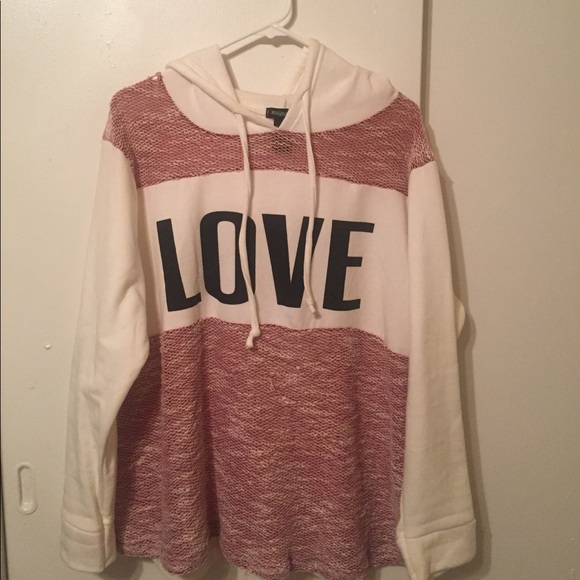 A rouge collection - Picture 1 of 3