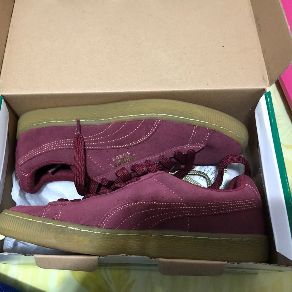 Puma Sneakers!