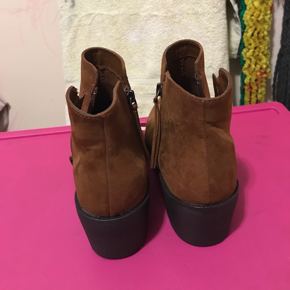 Boots! - Picture 4 of 4