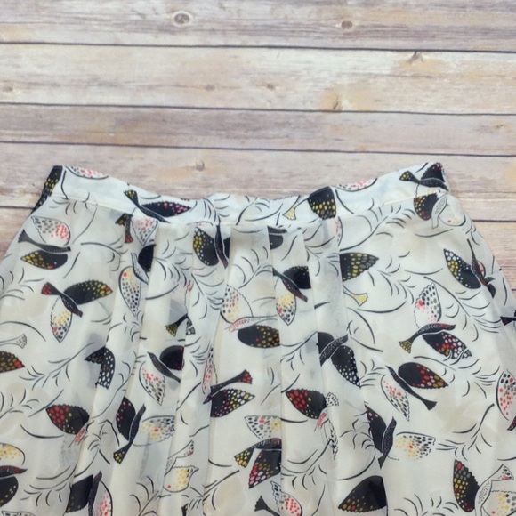 Old Navy Bird Print Skirt Size L - Picture 4 of 7