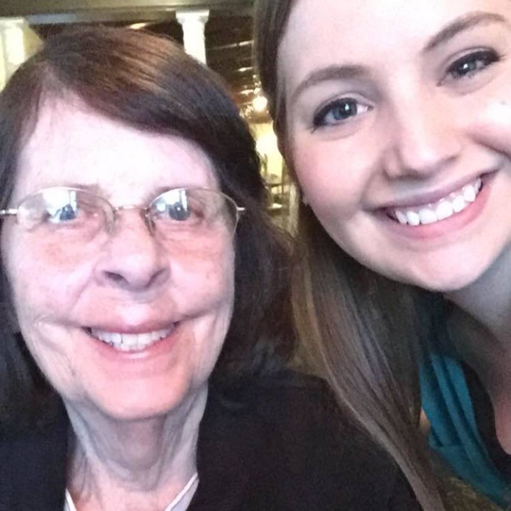 Meet your Posher, Shelly